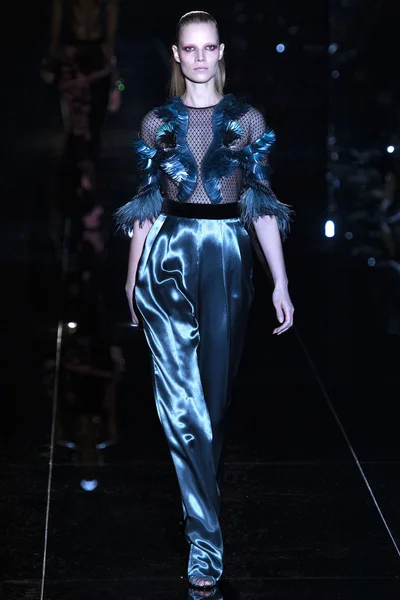 Look 44